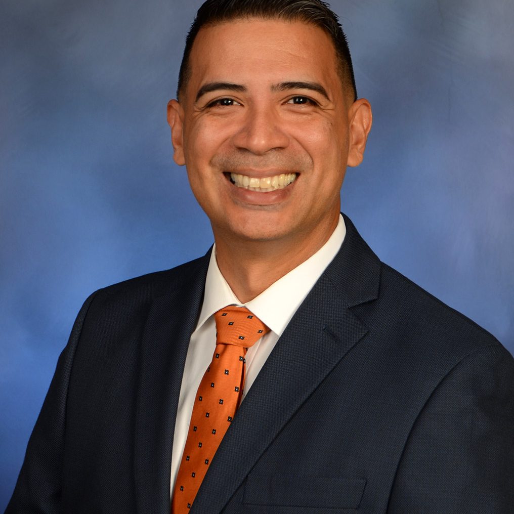 Dr. Roberto O. González Valles Dr. Roberto O. González Valles