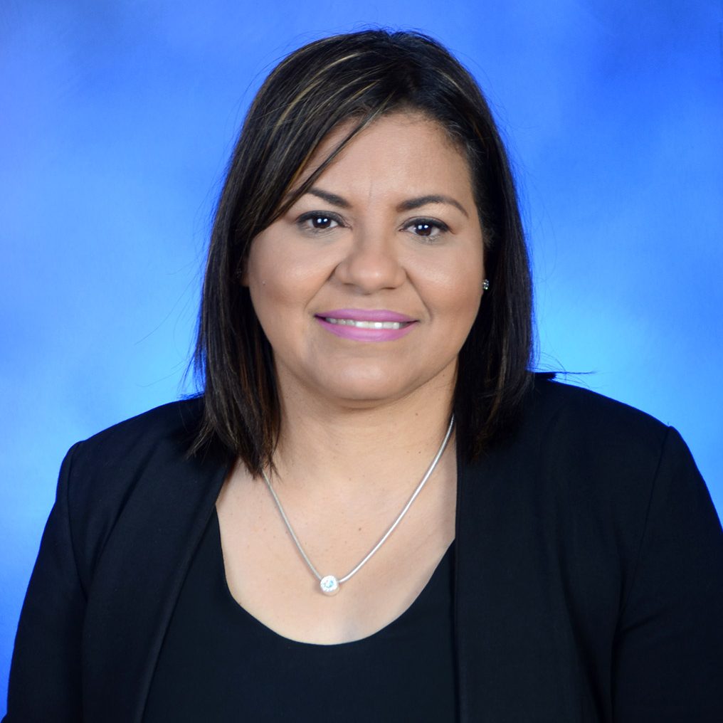 Dra. Ángela L. Velázquez Lugo Dra. Ángela L. Velázquez Lugo